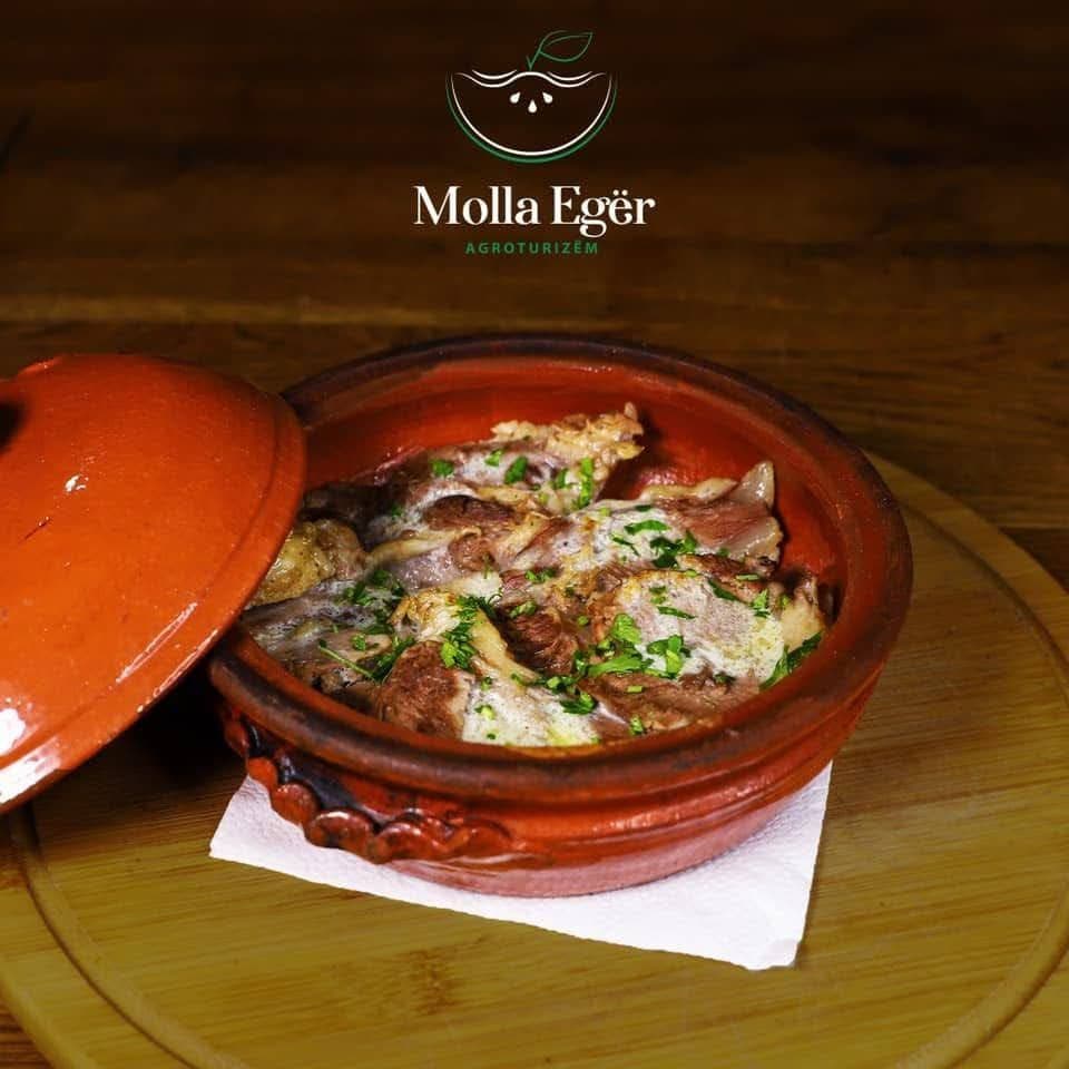 Traditional Menu with Cream-Fermented Mushrooms	